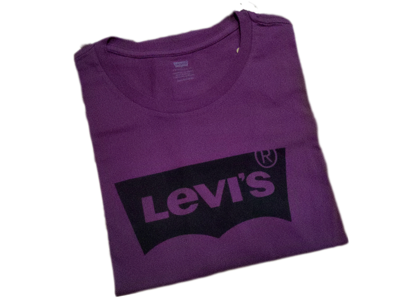 Camiseta Levi's® Roxa Masculina Manga Curta Gola Redonda